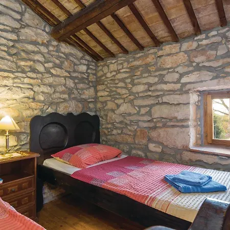 Ferienhaus 1 Bedroom Gorgeous In Labin (Istria)