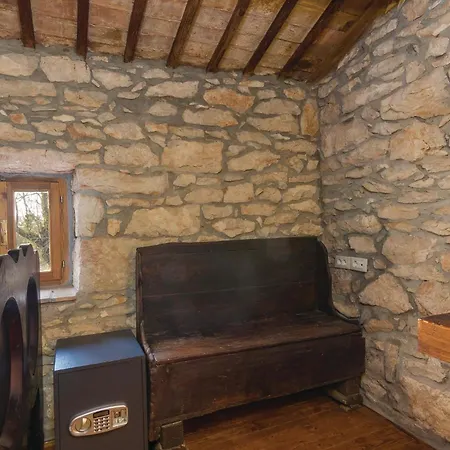1 Bedroom Gorgeous In