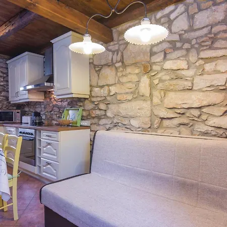 1 Bedroom Gorgeous In *